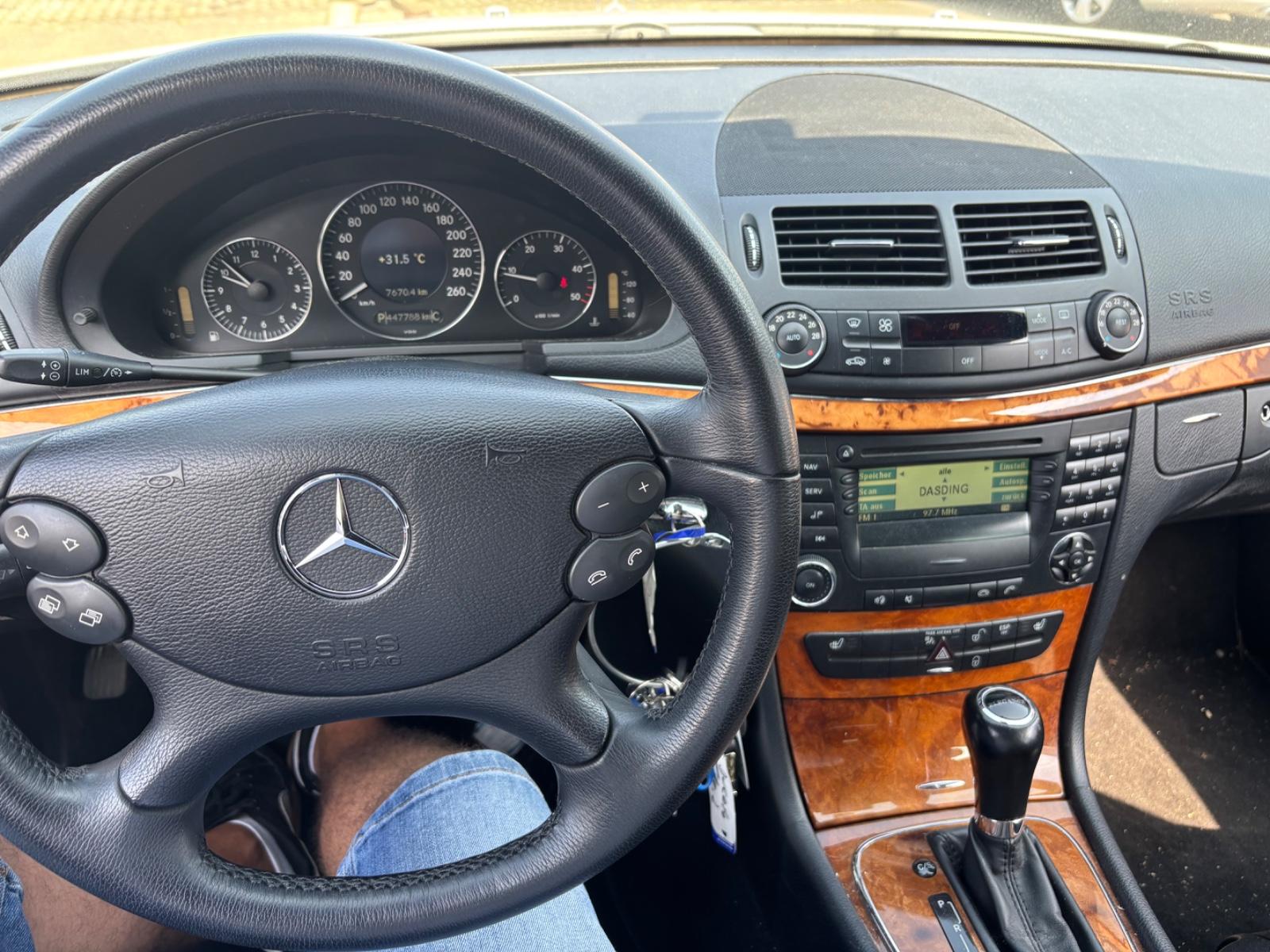 Mercedes-Benz E 220 E -Klasse T-Modell E 220 T CDI