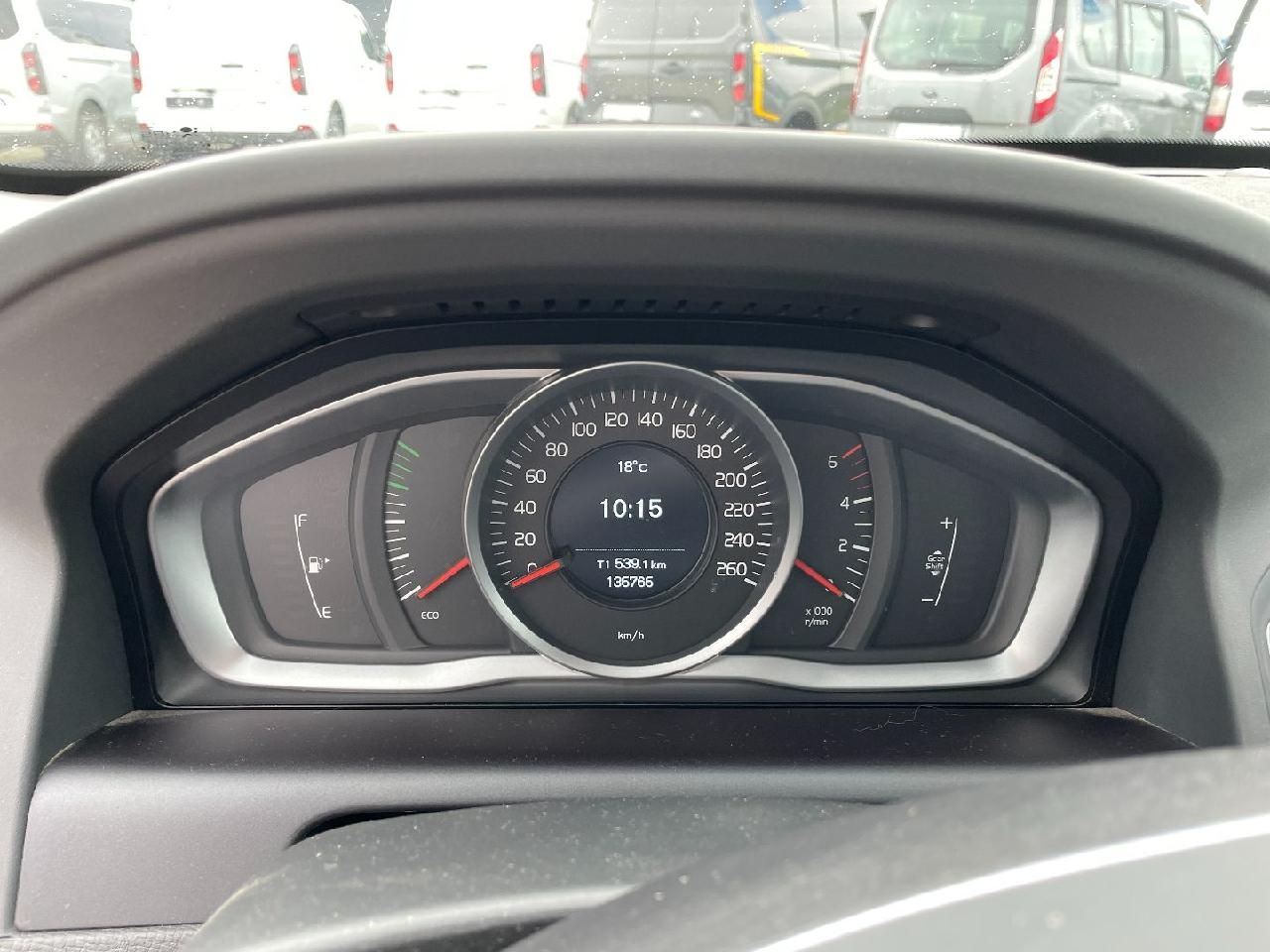 Fahrzeugabbildung Volvo XC60 Momentum 2WD