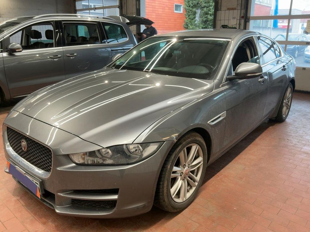 Angebot ansehen Jaguar XE