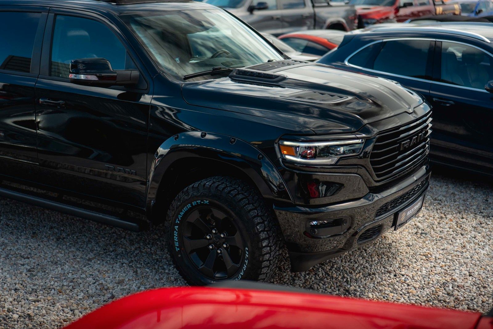 Fahrzeugabbildung Dodge RAM 5.7 V8 HEMI 4x4 LARAMIE GT NIGHT Offroad 19%