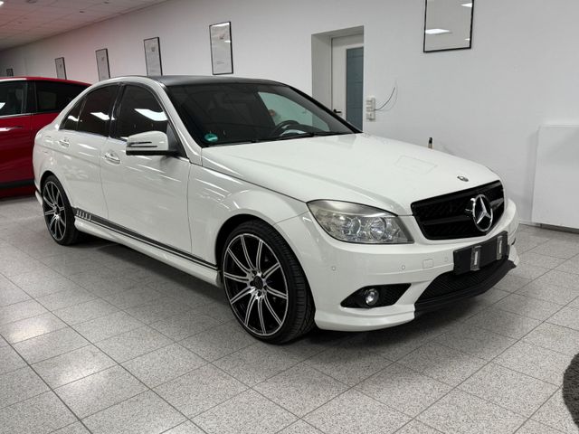 Mercedes-Benz C 250/AMG Line/Navi/PDC/Harman-Kardon/Auspuffan.