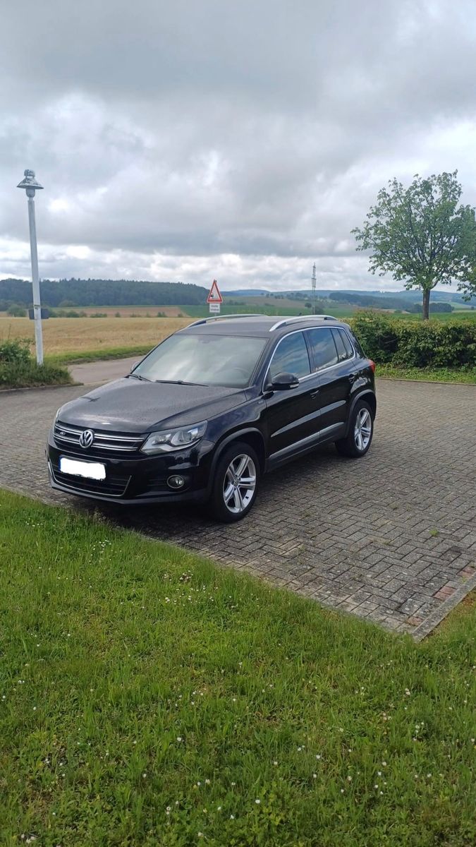 VW Tiguan 2.0 TDI  DSG 4M LOUNGE Sport &amp;...