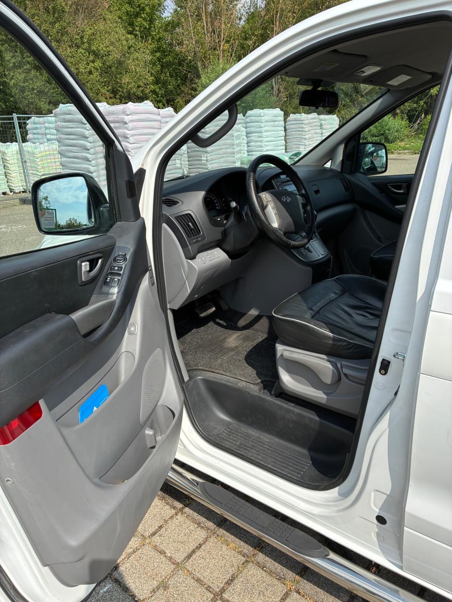 Hyundai H-1 Starex 8 Sitzer Automatik 