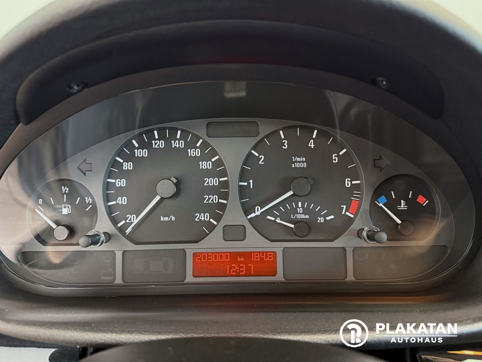 Fahrzeugabbildung BMW 316ti Compact