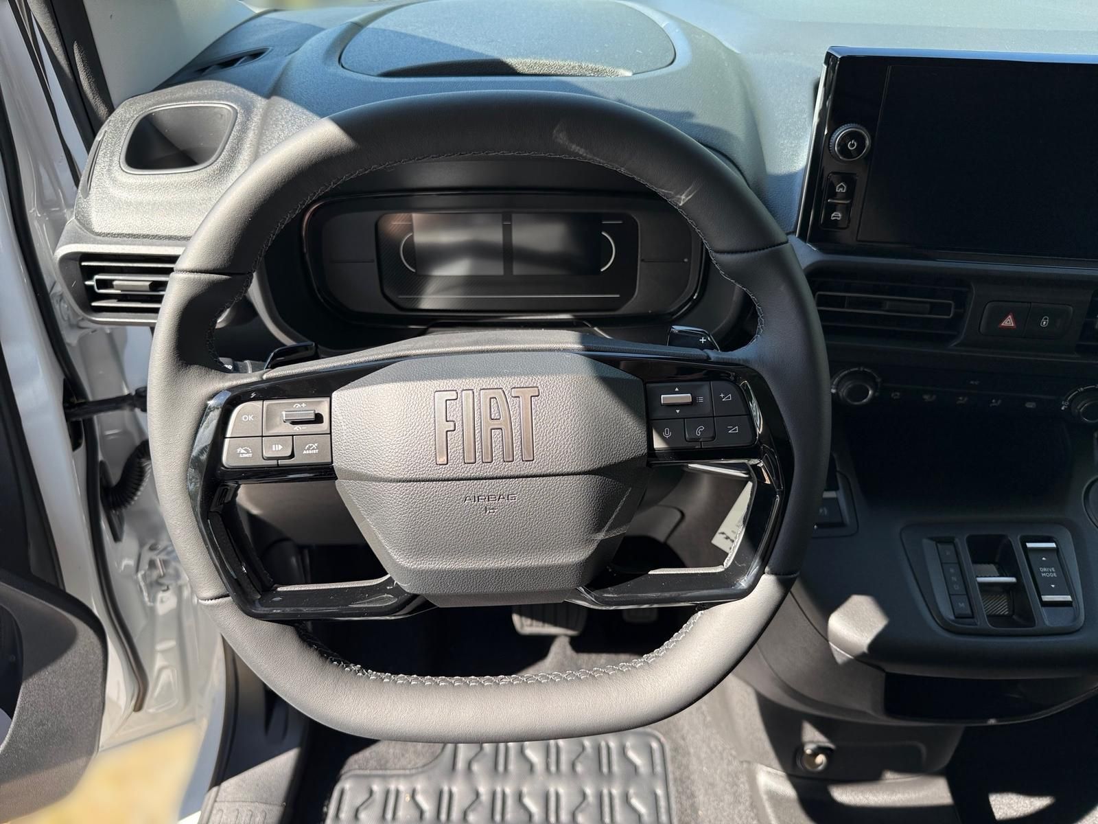 Fahrzeugabbildung Fiat Doblo XL Kastenwagen 130 AT8
