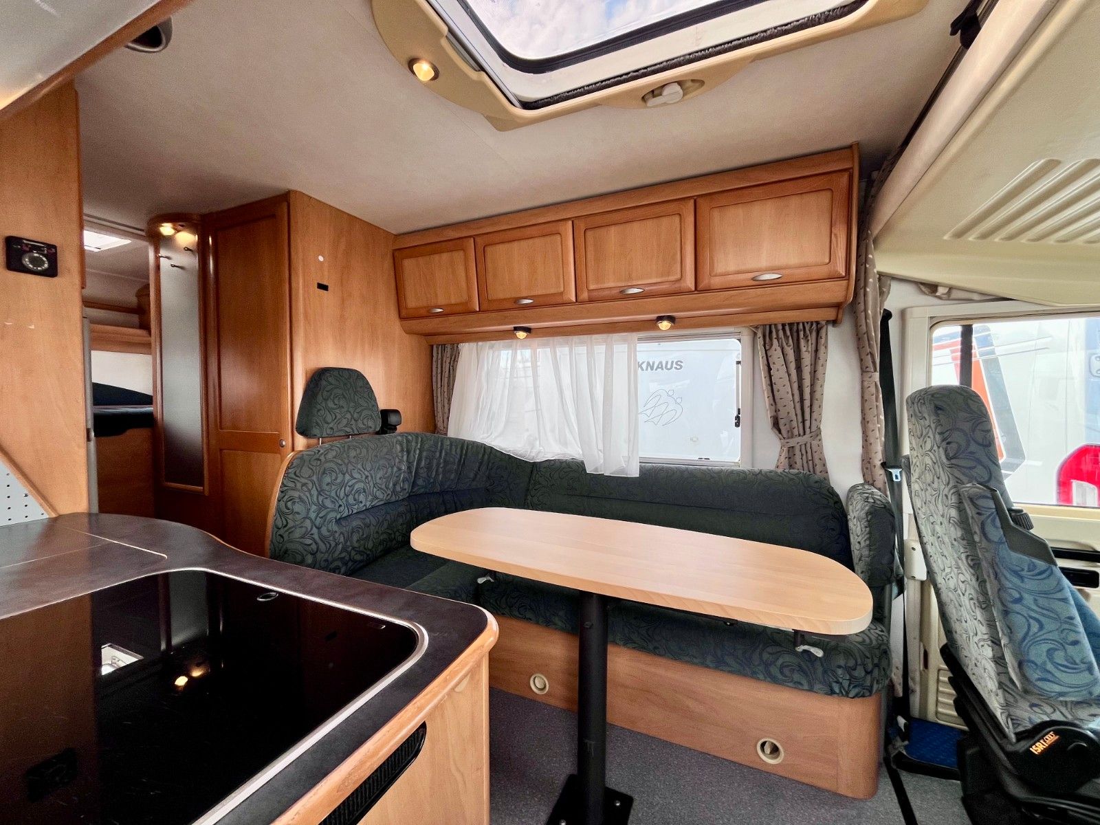 Fahrzeugabbildung HYMER / ERIBA / HYMERCAR B 644 - TV, Sat, Markise, Automatik-
