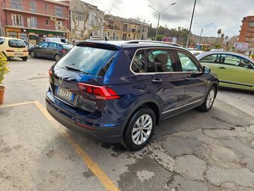 Volkswagen Tiguan - 4