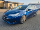 Toyota Avensis 1,8i Touring Sports *Panorama*Camera* - gebrauchte Toyota Avensis aus dem Jahr 2015