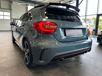 Mercedes-Benz A 250 *PANORAMA*HarmanKardon*SPORT*PDC(CAM)*