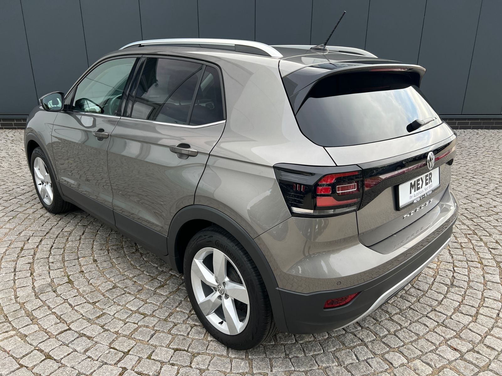 Fahrzeugabbildung Volkswagen T-Cross Style 1.6 TDI DSG *Beats, LED, ACC*