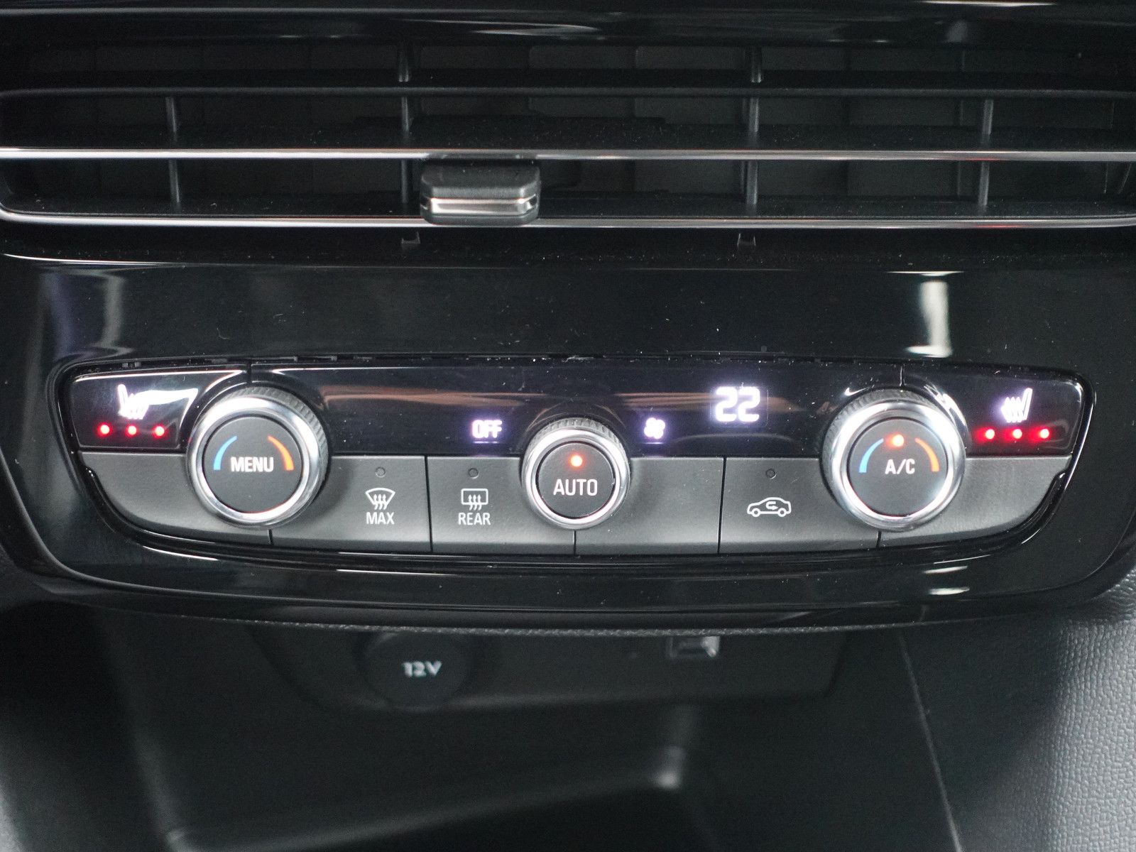 Fahrzeugabbildung Opel Mokka GS 1.2T,MatrixLED,Kamera,Sitzhzg,Allwetter