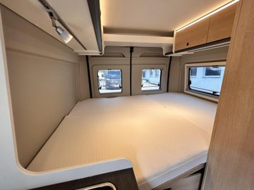 Sunlight Cliff X 600 Dieselhzg. AHK 17 Zoll DELTA Kamera