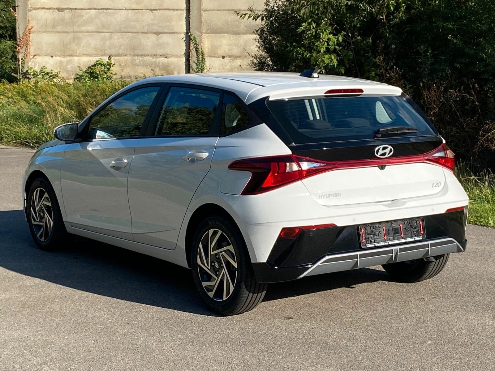 Fahrzeugabbildung Hyundai i20 1.0 T-GDI Trend *Navi*Klima*Sitzhzg*Kamera*