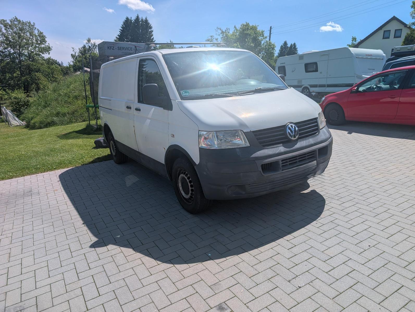Volkswagen T5 Transporter Kasten 1. Hand Heckklappe neu!