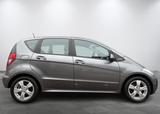 Mercedes-Benz A 160 Automatik Tempomat Einparkhilfe Klima - Mercedes-Benz A 160 mit Benzin-Antrieb: Automatik
