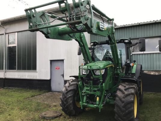 John Deere 6R 140