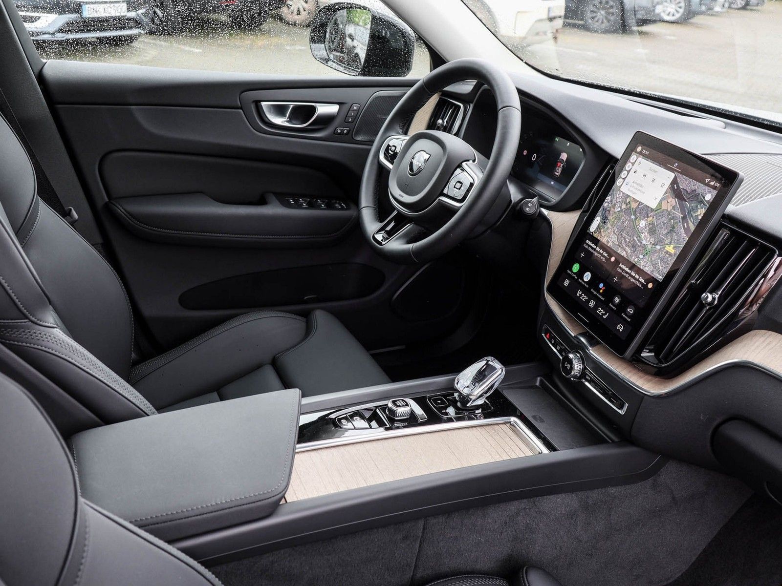 Volvo XC60 B5 Plus Dark AWD Head-Up 360 Kamera imagem 3