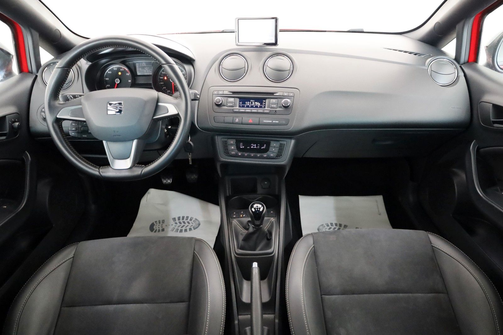 Fahrzeugabbildung SEAT Ibiza SC Style T.Leder,Navi,Xenon,SH,Kamera
