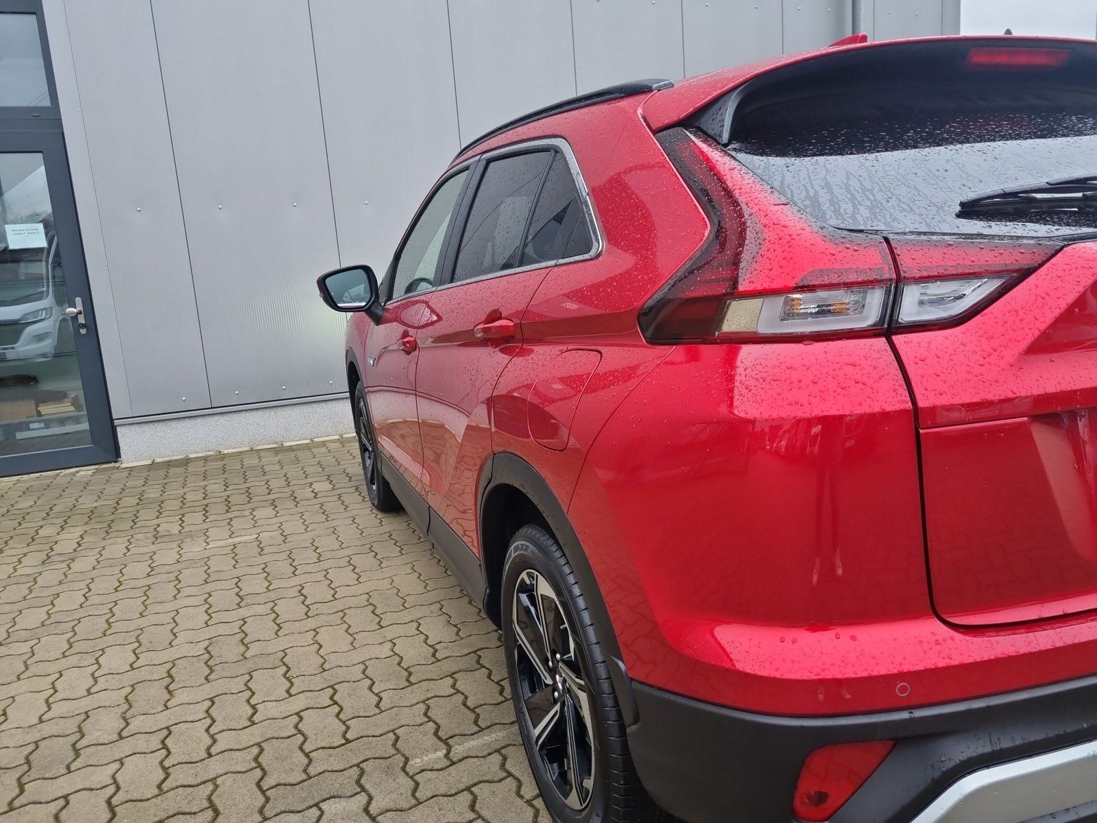 Fahrzeugabbildung Mitsubishi Eclipse Cross Plug-in Hybrid 2.4 PHEV PLUS *AKTI