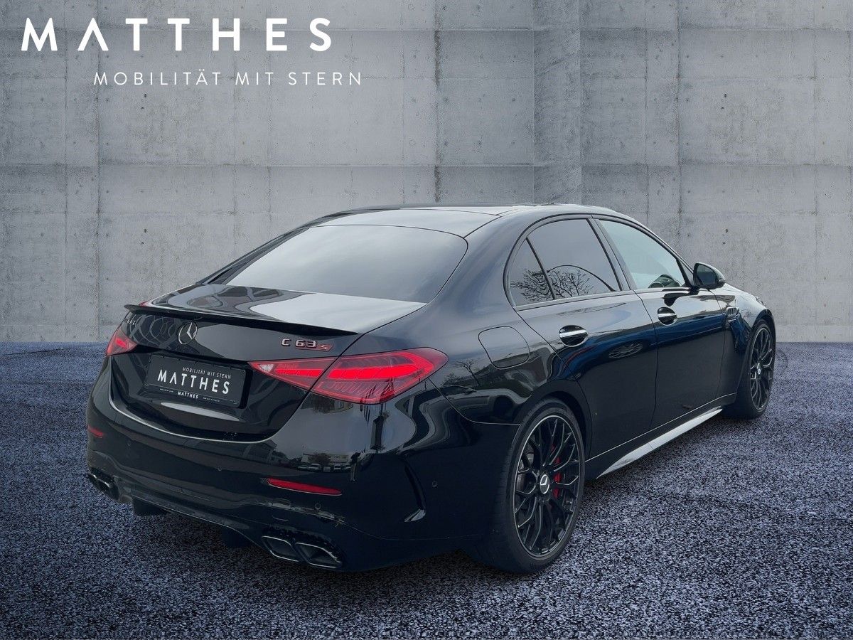 Fahrzeugabbildung Mercedes-Benz C 63 S E-Performance AMG/Night-II/Pano/360°