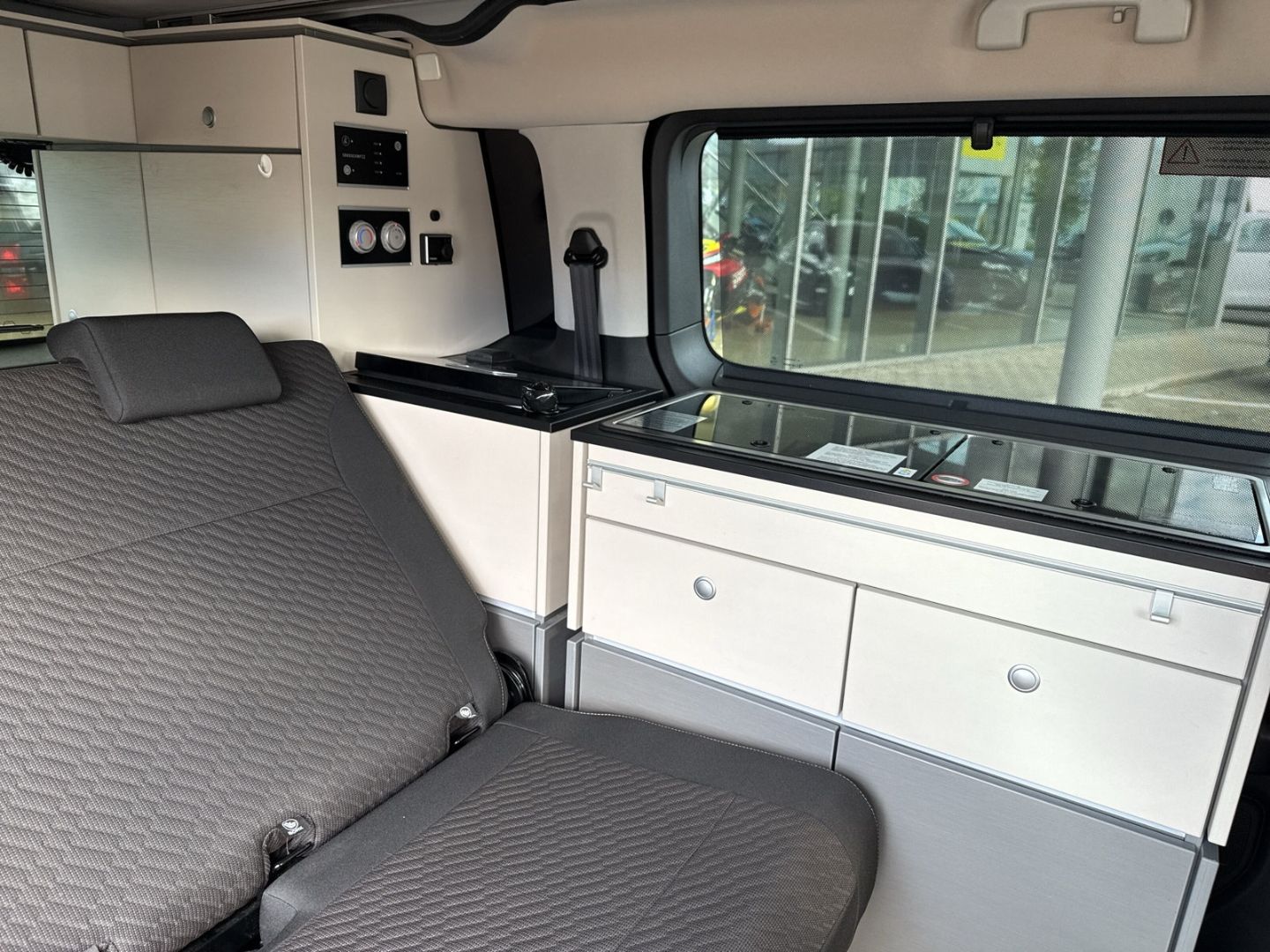 Fahrzeugabbildung Crosscamp Camper Van Flex Faltdach HUD StandHZG AHK-abnehm