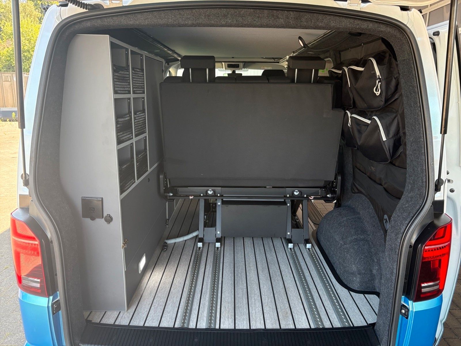 Fahrzeugabbildung Volkswagen T6 4Motion Transporter Campervan DSG