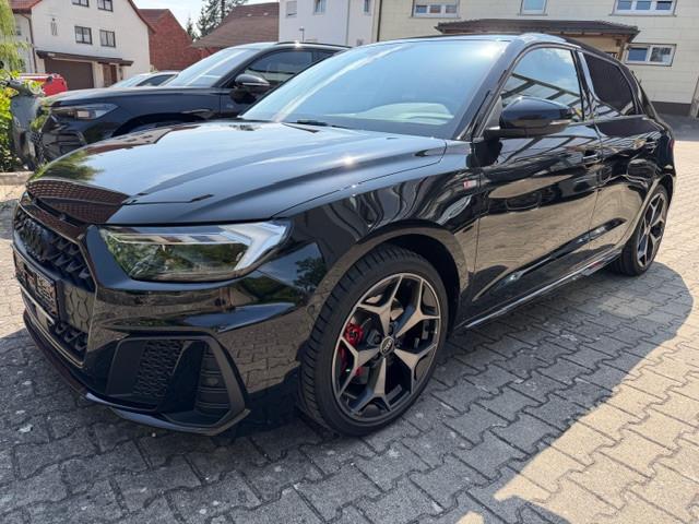 Audi A1 Sportback 40 TFSI S line, S line 2x, VOLL!!