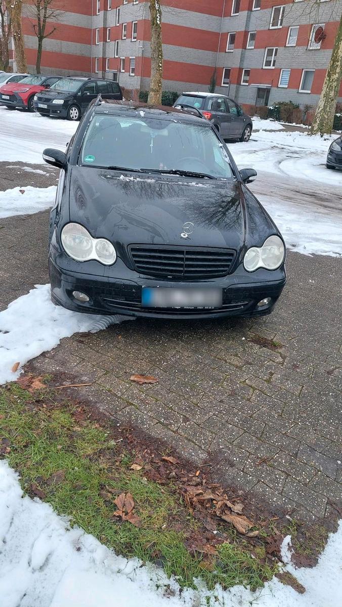 Mercedes-Benz C180 2005 — photo 7