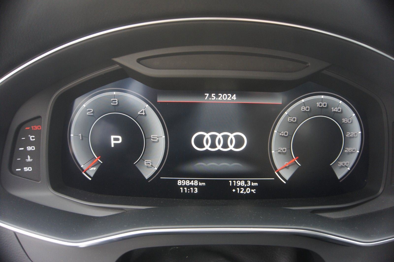 Fahrzeugabbildung Audi A6 Avant TDI Quattro Sport NAVI PDC SHZ