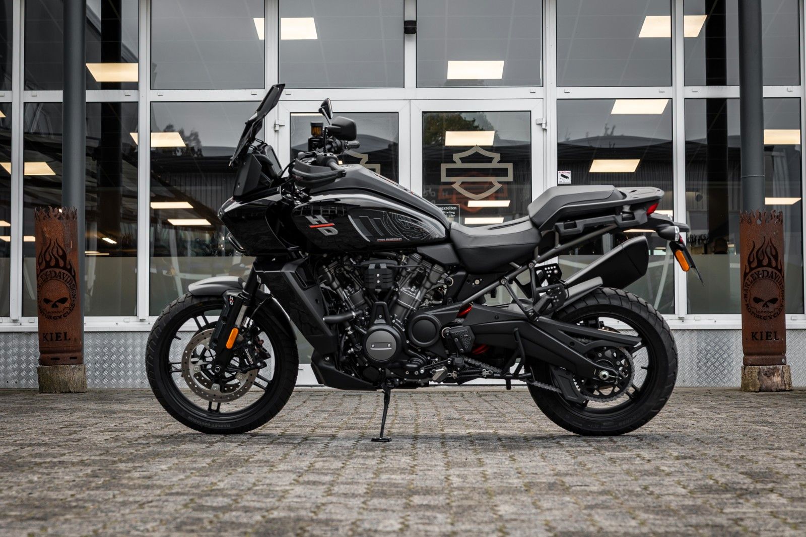 Fahrzeugabbildung Harley-Davidson PAN AMERICA RA1250 - TOURING AUSSTATTUNG