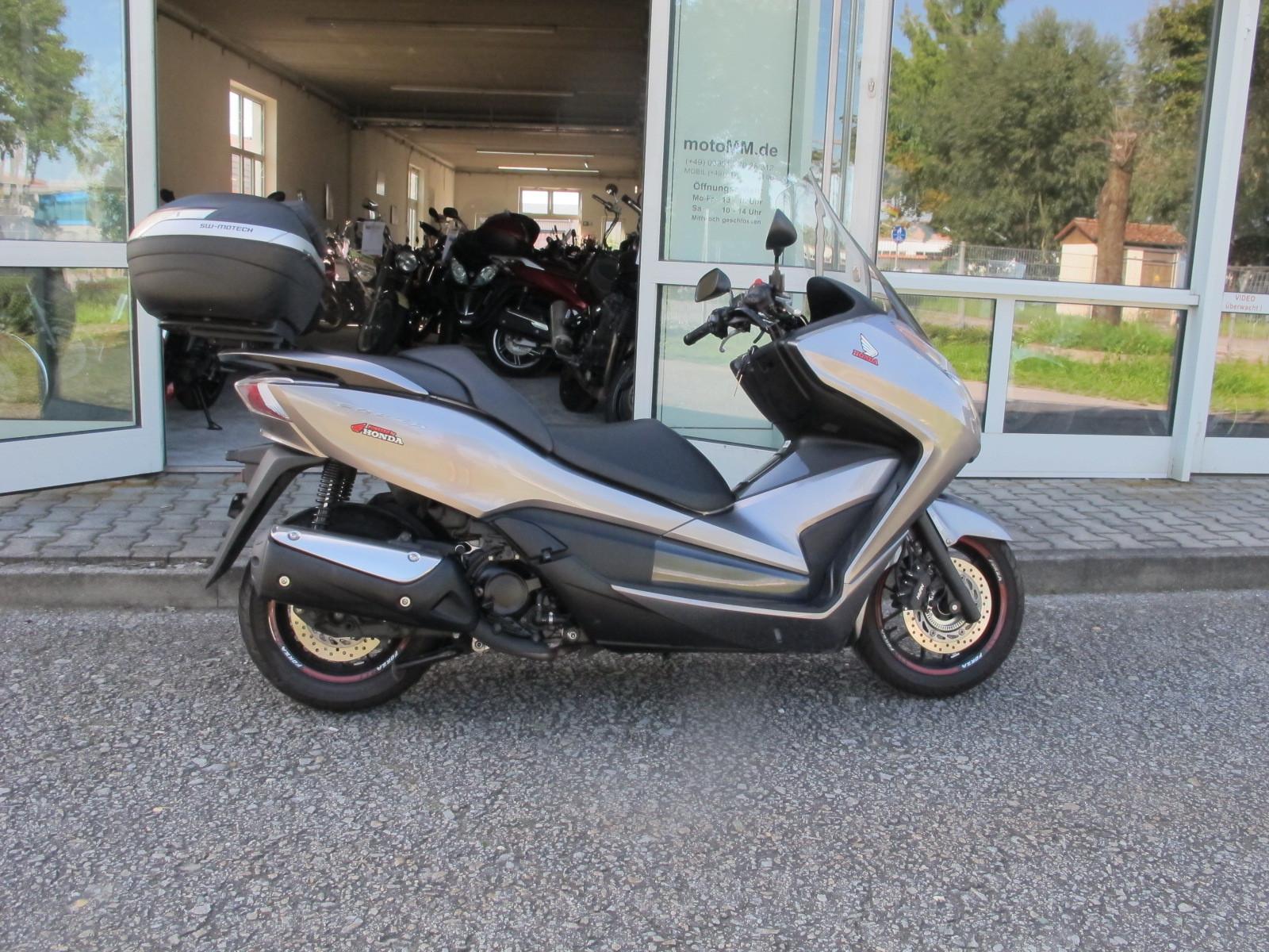 Honda NSS 300 A Forza