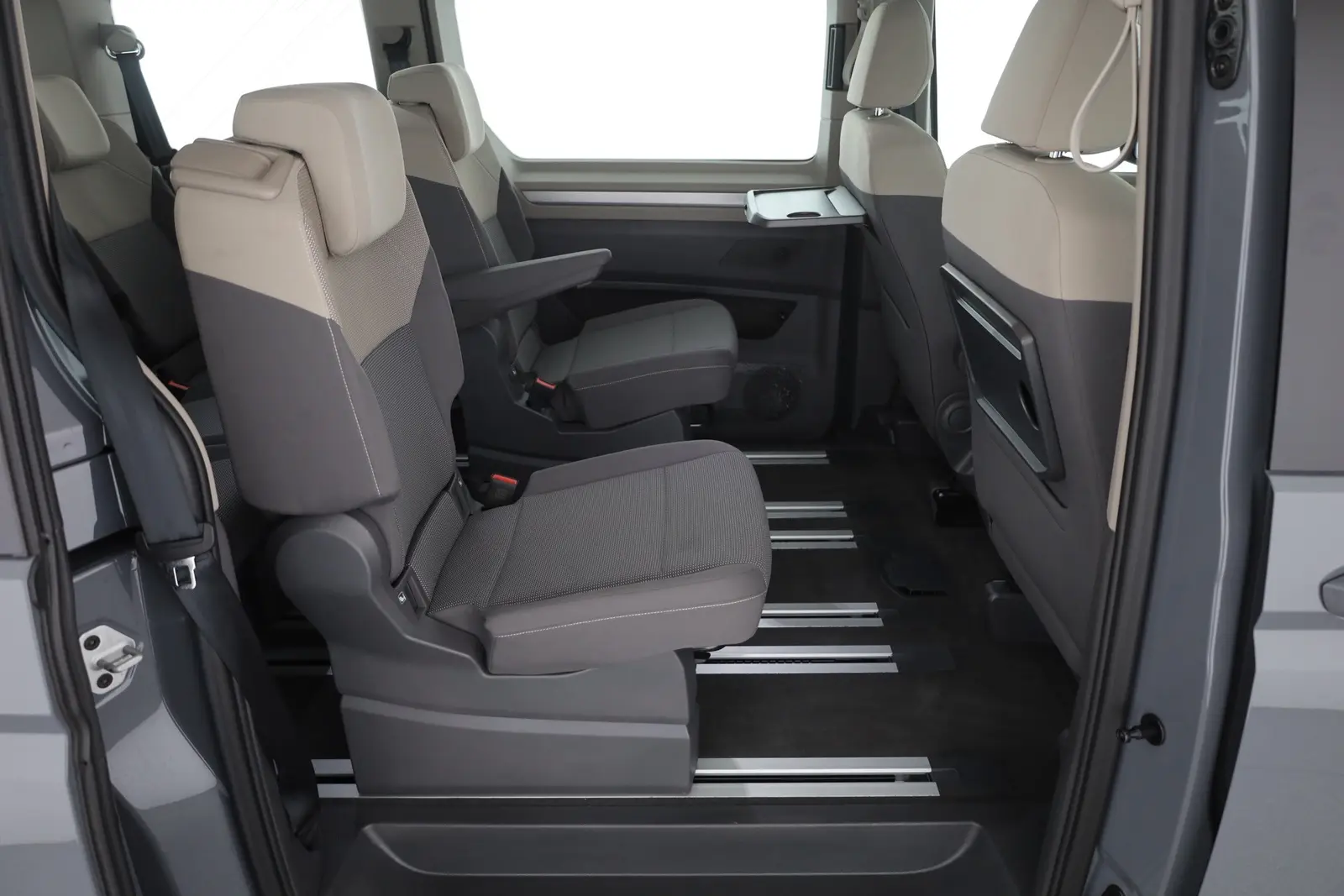 Volkswagen T7 Multivan 2.0 TSI DSG LED Navi AHK Panorama