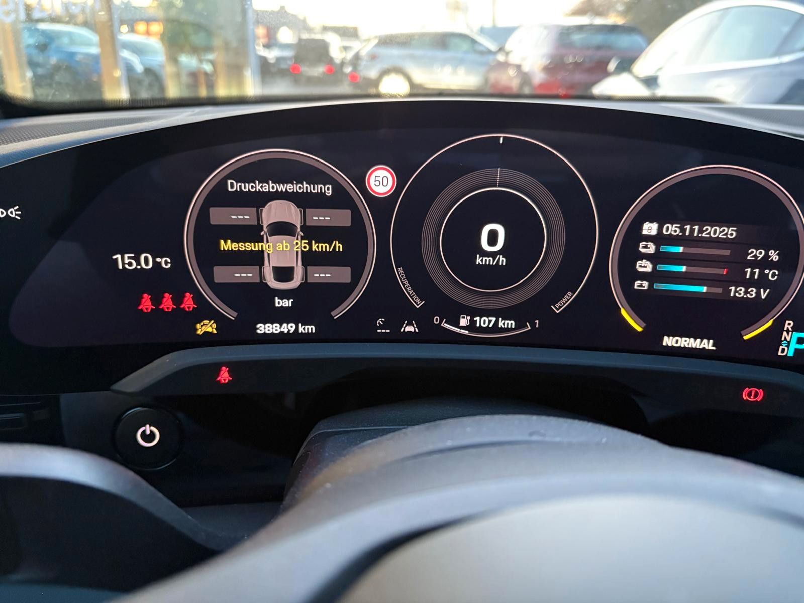 Fahrzeugabbildung Porsche Taycan Basis