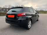 Peugeot 308 Allure BlueHDi 120 EAT6 STOP & START Allure - Peugeot 308 Gebrauchtwagen in Berlin