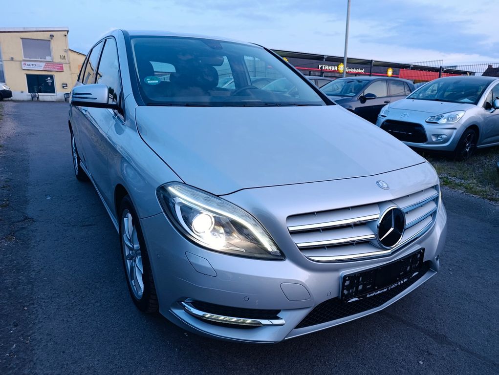 Mercedes-Benz B 180 CDI*NAVI*PDC*TEMPOMAT*SITZ-H*LED*XENON*
