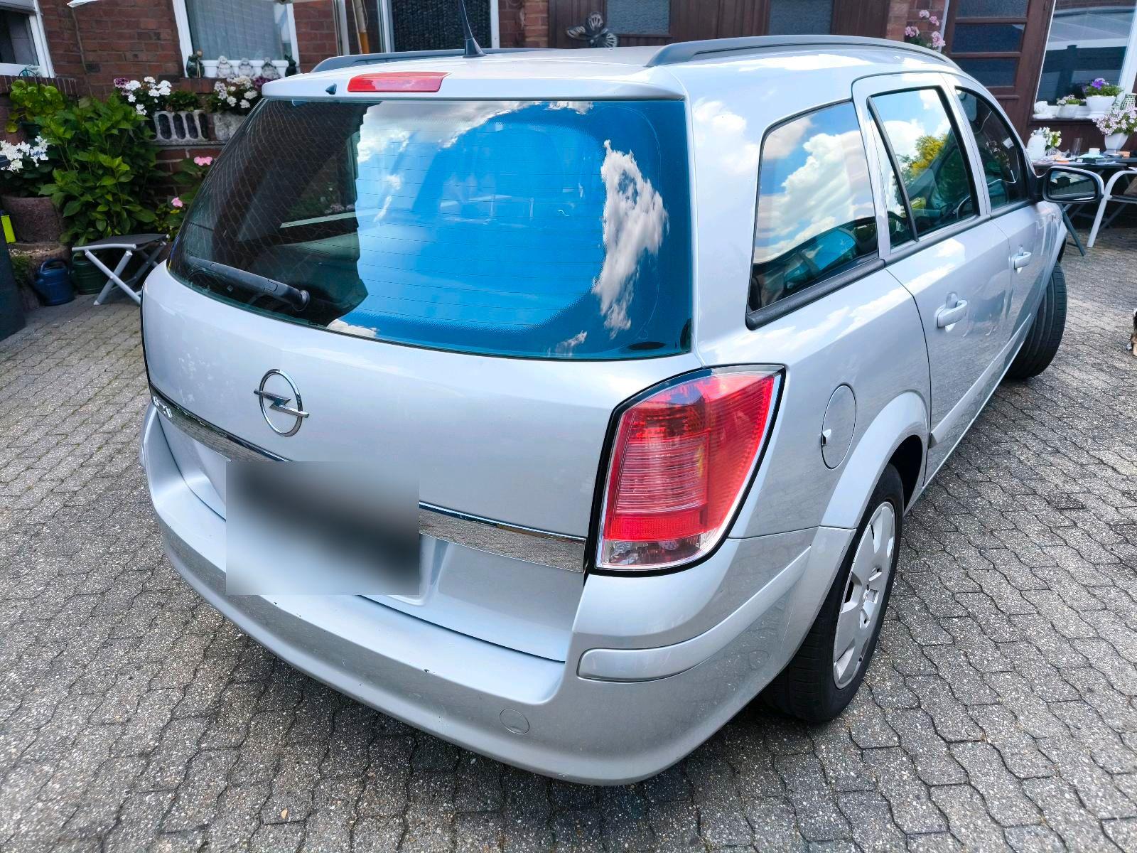 Opel Astra 2006 — photo 15