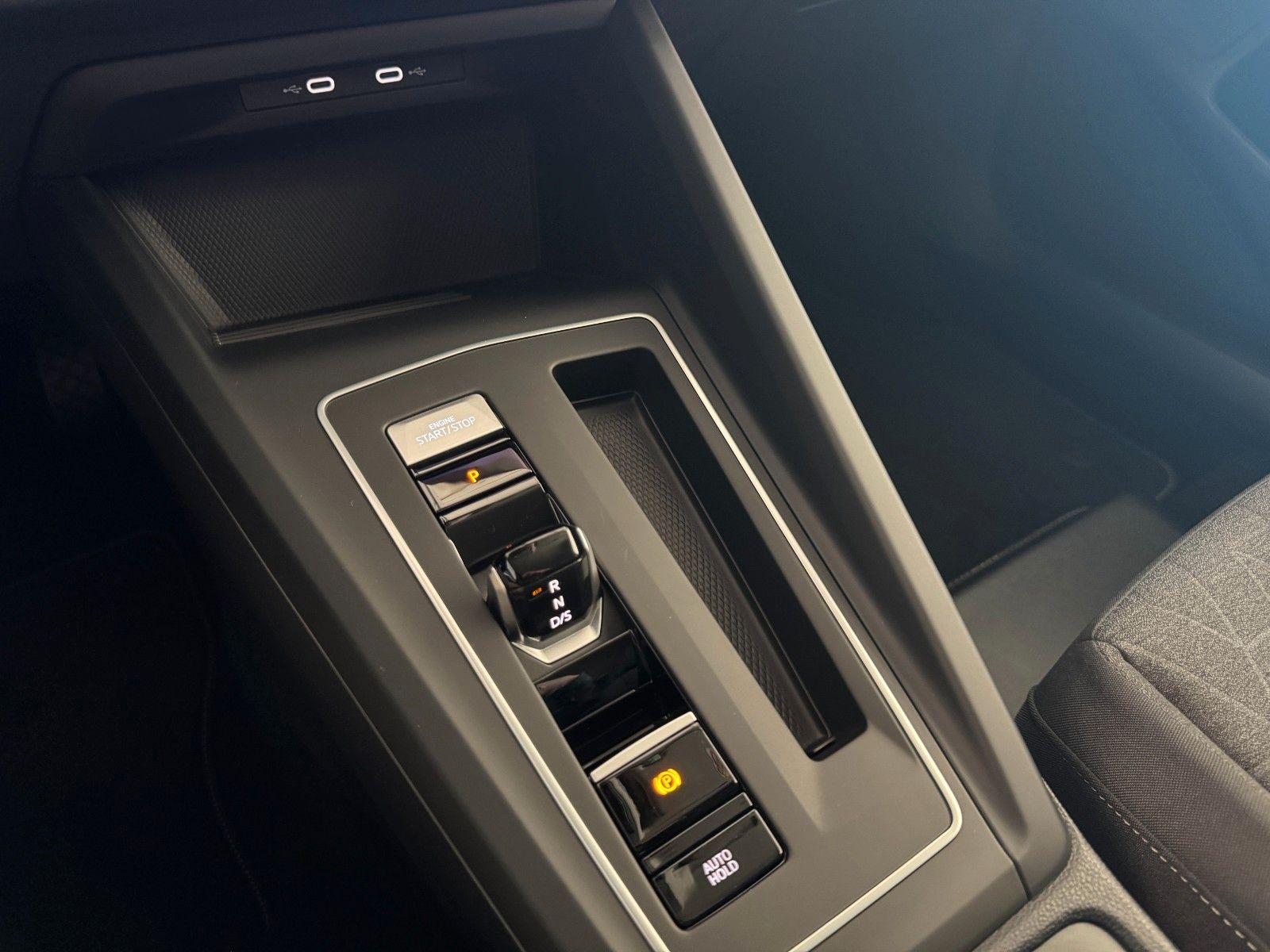 Volkswagen Golf VIII 1.5 eTSI DSG Life KAM APP ACC, миниатюра 15