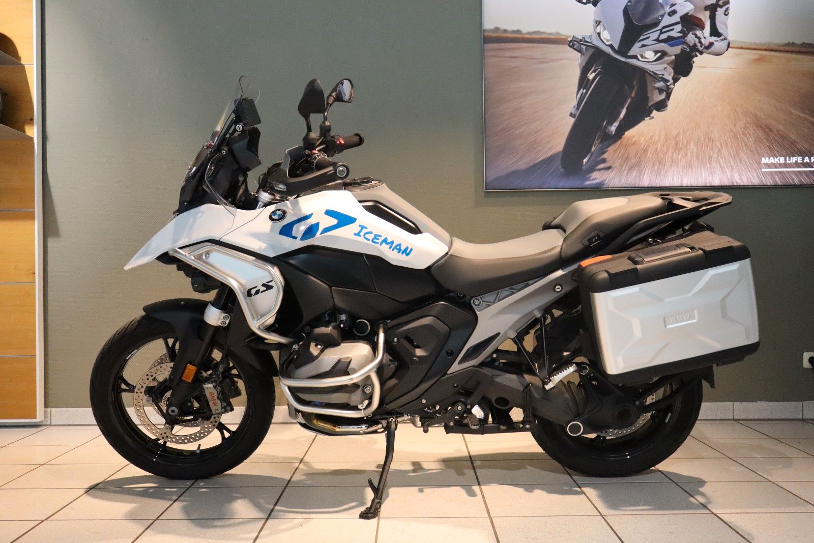 Fahrzeugabbildung BMW R 1300 GS inkl. Oil Inclusive bis '29