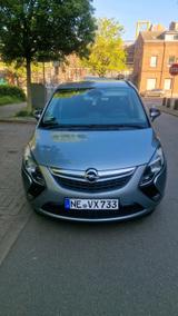 Opel Zafira Tourer 2.0 - Opel Zafira Tourer in Düsseldorf