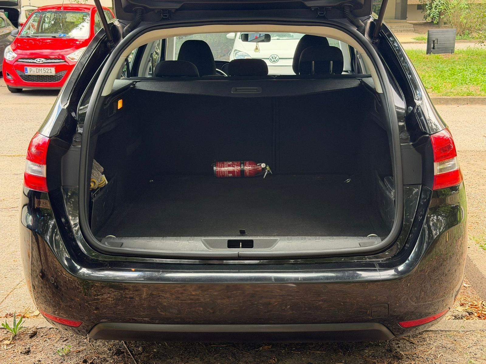 Peugeot 308 2014 — photo 15