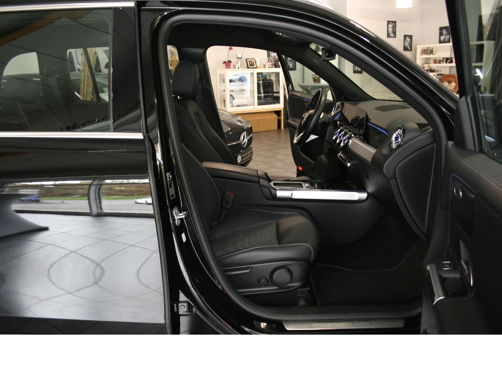 Fahrzeugabbildung Mercedes-Benz GLB 220 d 4M Progr.Advanced Plus *Standheizung*