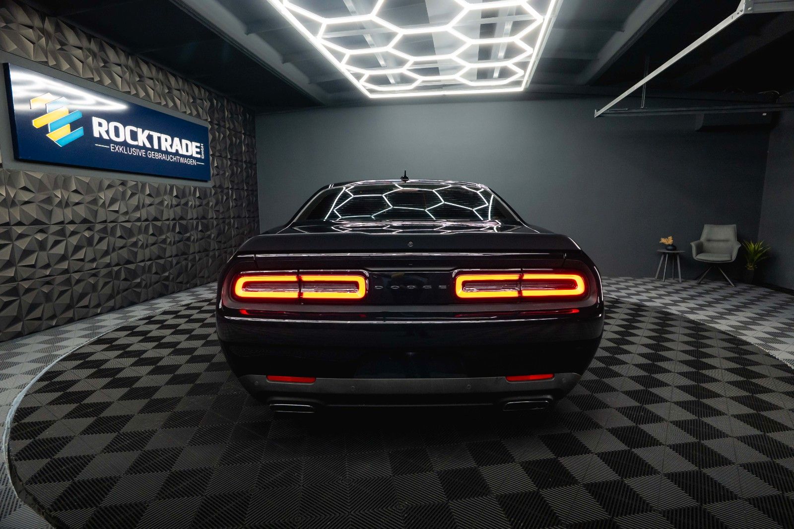 Fahrzeugabbildung Dodge Challenger 5.7 V8 R/T SRT Performance SuperTrack