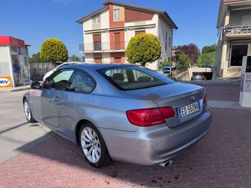 BMW 320 - 3