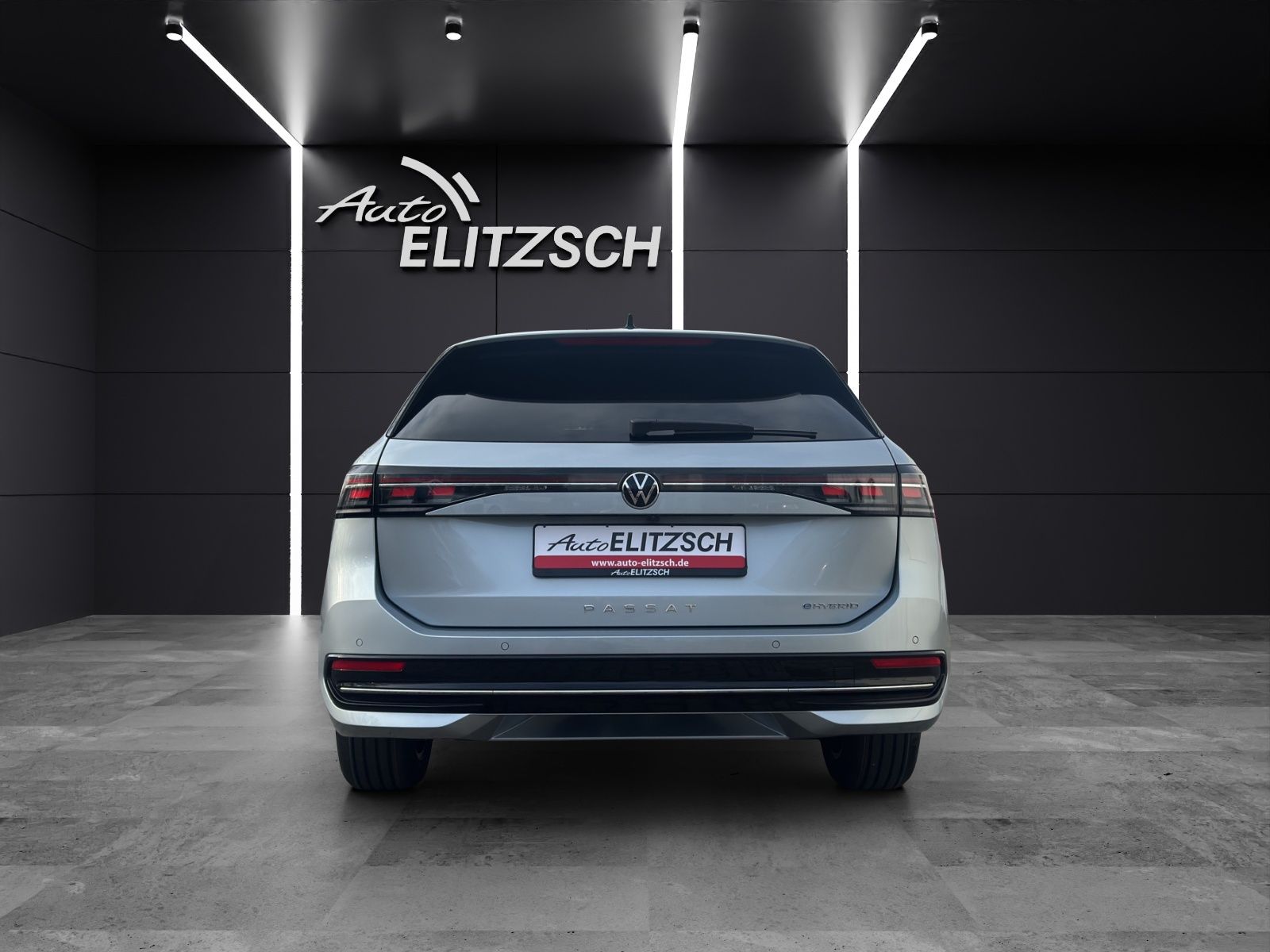 Fahrzeugabbildung Volkswagen Passat Elegance eHybrid IQ.Light ACC AHZV DAB+