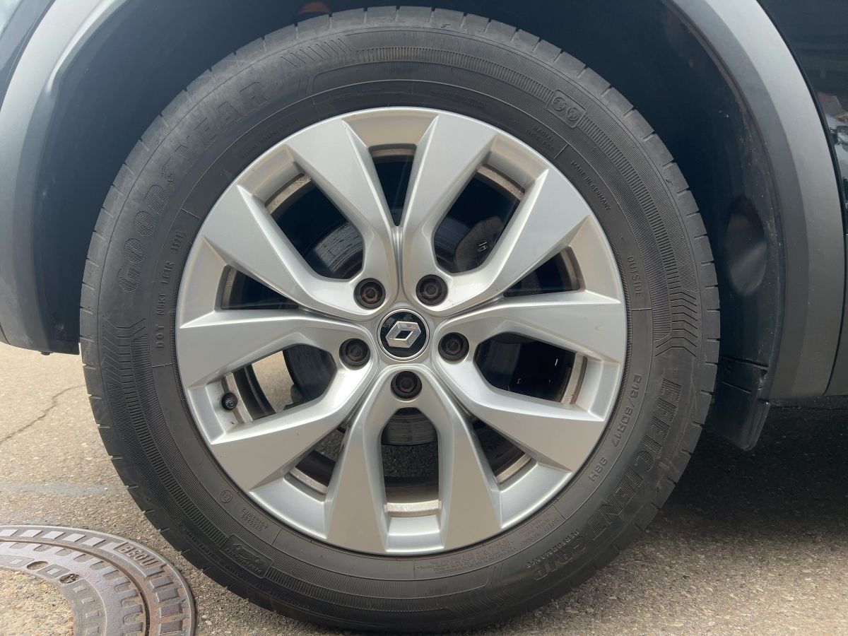 Fahrzeugabbildung Renault Captur INTENS E-TECH Plug-in 160 Navi Kamera