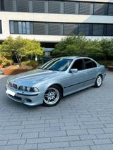 BMW e39 523i BMW  *M Paket / Scheckheft gepfle... - BMW 523 aus 1996