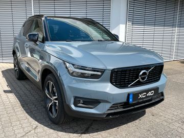 Ein Volvo XC 40 XC40 T3 R Design*LagomEdition*Laderaum-P*SOFORT* im Leasing