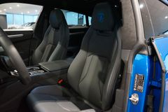 LAMBORGHINI Urus S | ANIMA | Pano | B&O Advanced | 23" LAMBORGHINI Urus S | ANIMA | Pano | B&O Advanced | 23"