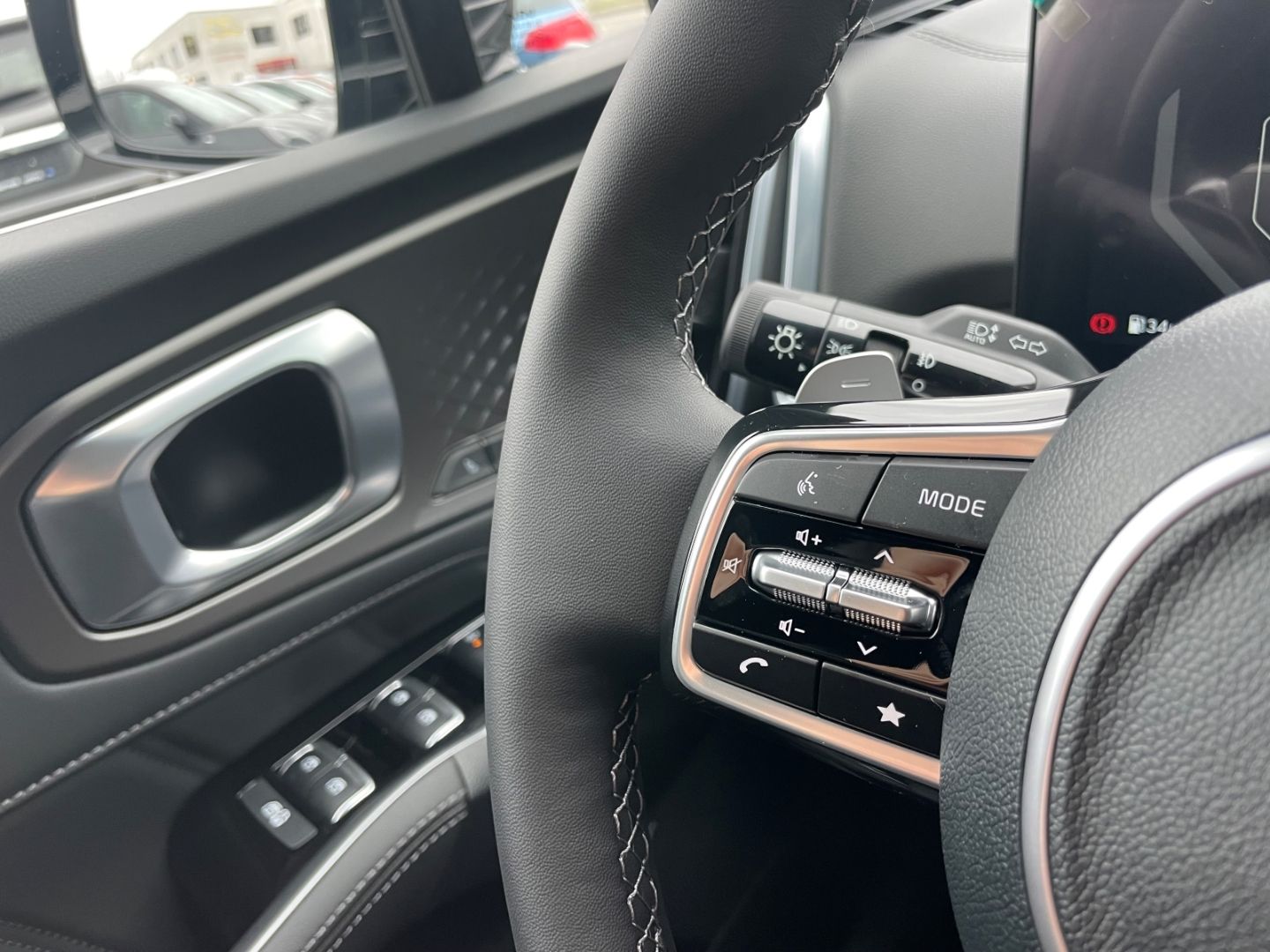 Fahrzeugabbildung Kia Sorento Platinum 4WD 7Sitze totWinkAss 360Kamera