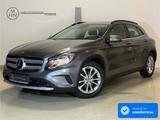 Mercedes-Benz GLA 220d Style Aut. 1.HAND*SPUR*TOTWIN*AHK*SHZ - : Grau, Teilleder, Geländewagen